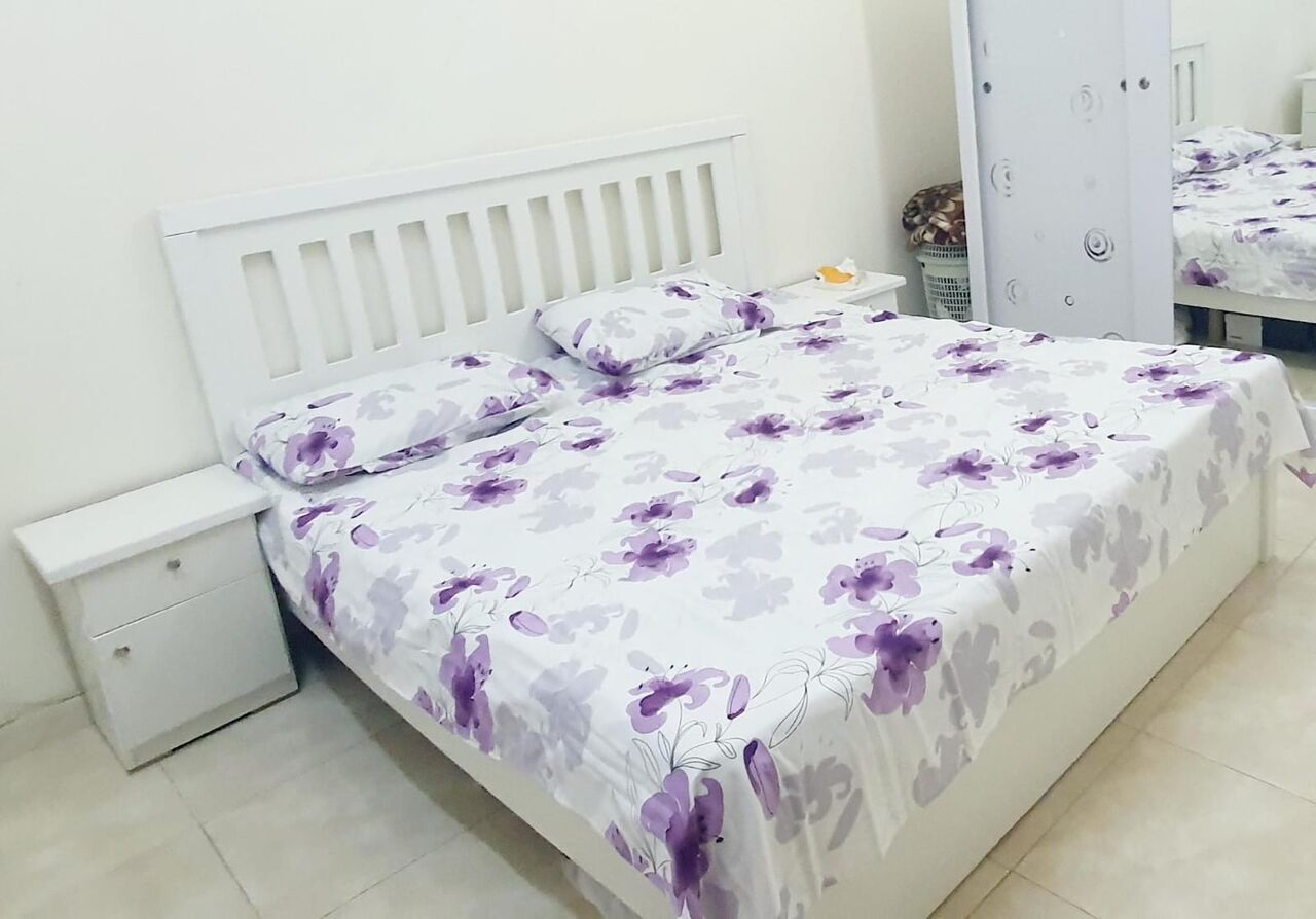 Riyadh, Household Items, SAR 349,  Selling Bed With Side Drawers In Good Condition