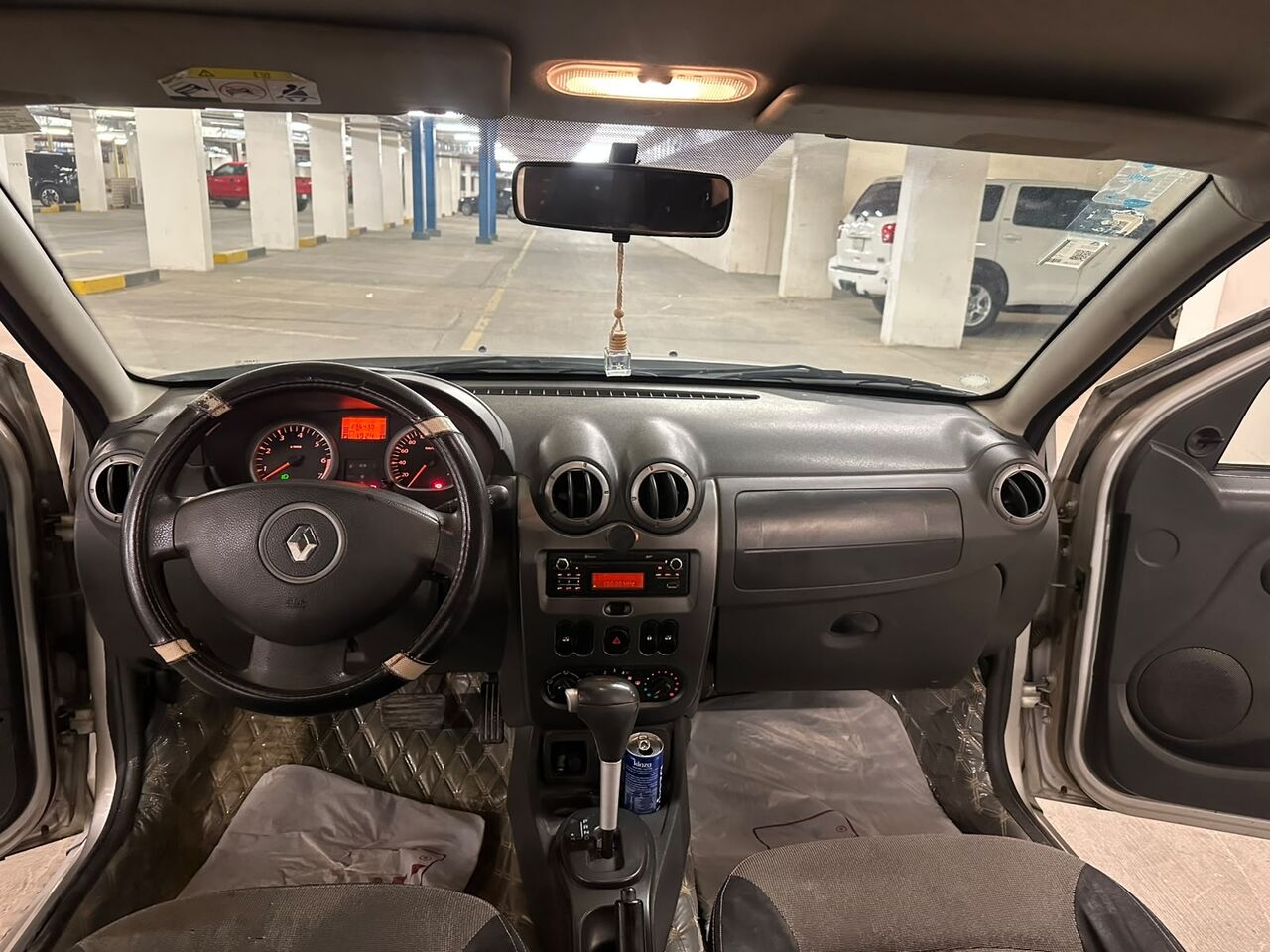Riyadh, Vehicles, Cars & Trucks , SAR 15000,  Renault Duster,  2015,  Automatic,  295000 KM,   4 Cylinders