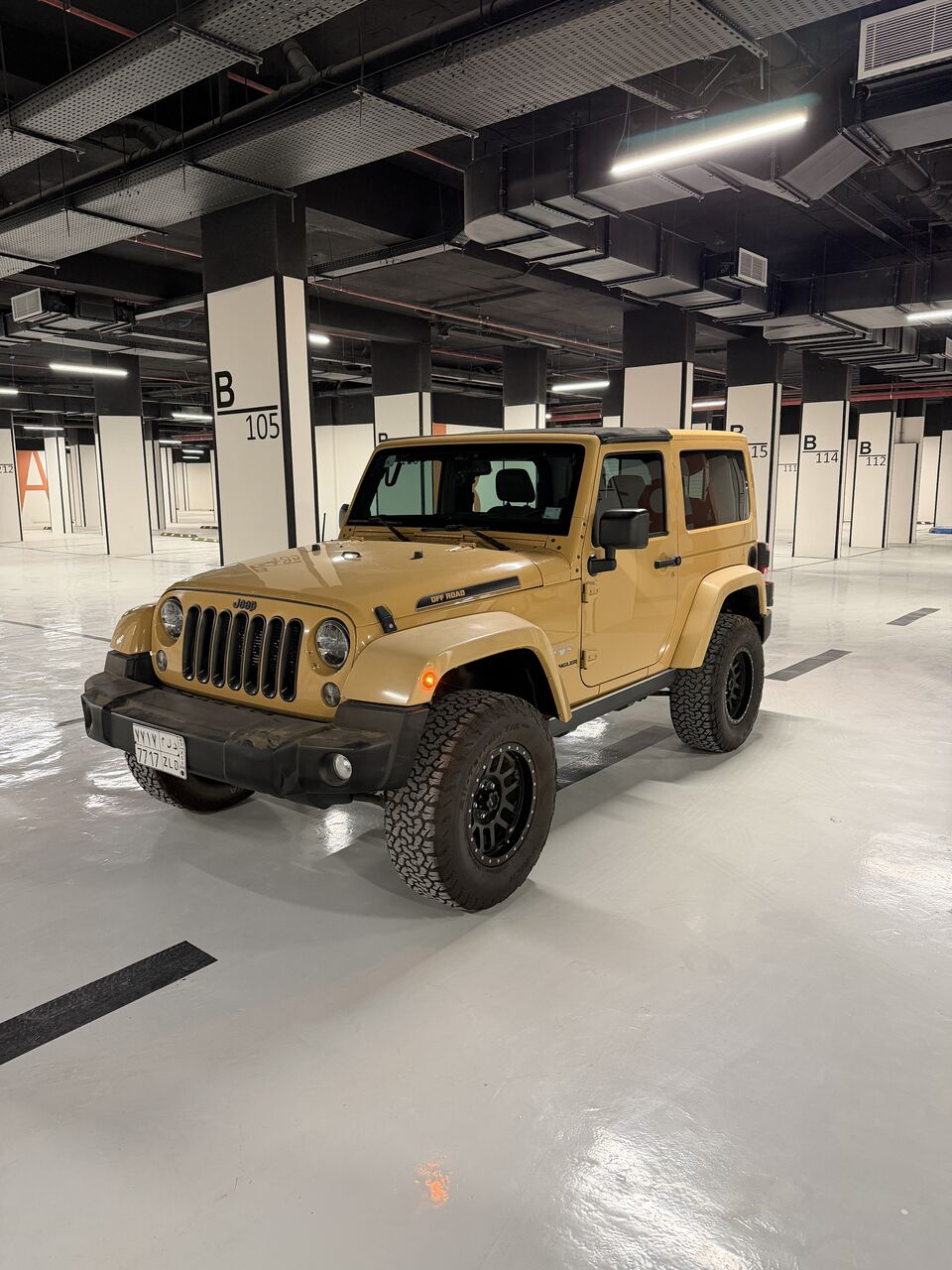 Hara, Vehicles, Cars & Trucks , SAR 50000,  Jeep Wrangler Sahara 4x4,  2014,  Automatic,  208000 KM,