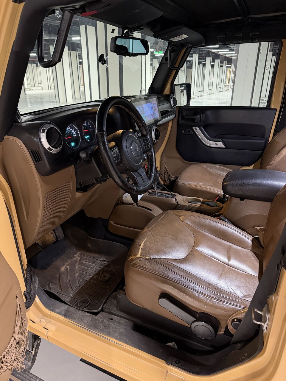 Hara, Vehicles, Cars & Trucks , SAR 50000,  Jeep Wrangler Sahara 4x4,  2014,  Automatic,  208000 KM,