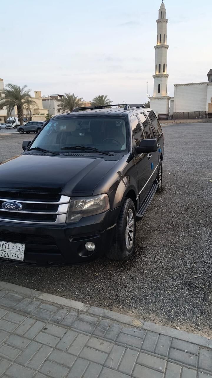 Riyadh, Vehicles, Cars & Trucks , SAR 38500,  Ford Expedition,  2016,  Automatic,  246000 KM,  Exceptional   SWB 4x4 Accident Free  Agency Maintained