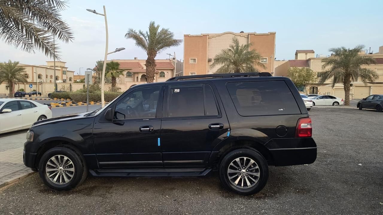 Riyadh, Vehicles, Cars & Trucks , SAR 38500,  Ford Expedition,  2016,  Automatic,  246000 KM,  Exceptional   SWB 4x4 Accident Free  Agency Maintained