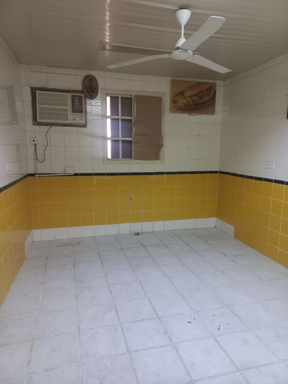 Riffa, Rooms for Rent, BHD 100/month,  Room Available  For Bachelor (MEN), 100 BD