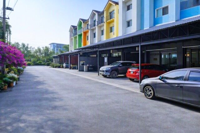 Bangkok, Villas, THB 5999,  18 Sq. Feet,  Ongkharak 890 M. Nakhon Nayok, Commercial Building For Rent, 3 And A Half Floors, 2