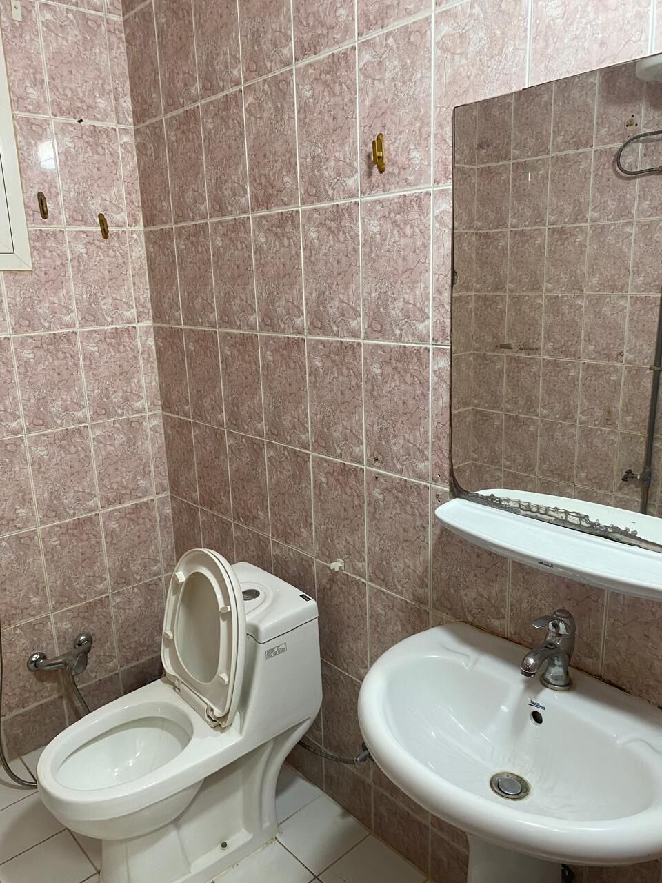 Riyadh, Apartments, Flats, Houses & Villas, SAR 29/year,  3 BR,  100 Sq. Meter,  3 Rooms Family Apartment For Rent