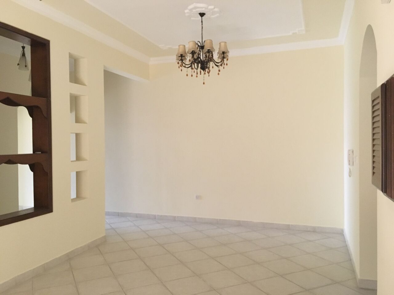 Manama, Apartments, Flats, Houses & Villas, BHD 230/month,  2 BR,  100 Sq. Meter,  2 Bedroom Spacious Family Flat With A/C