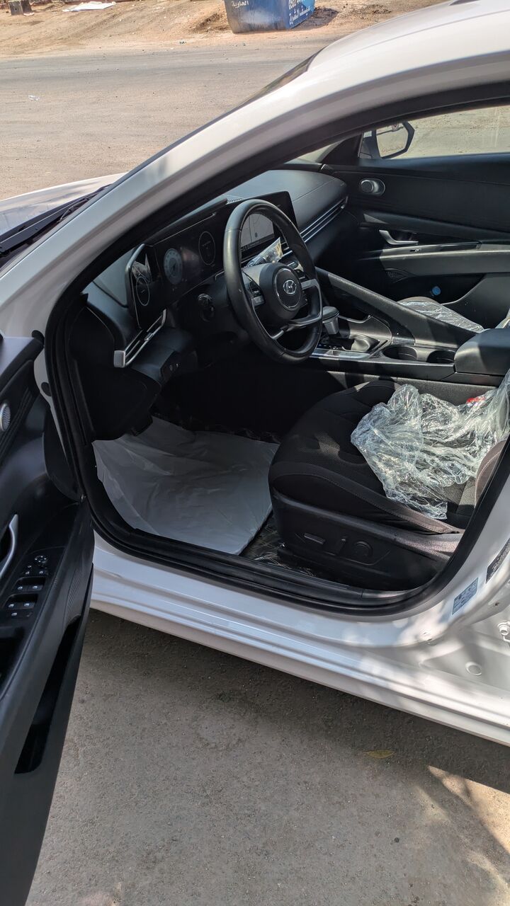 Riyadh, Vehicles, Cars & Trucks , SAR 60000,  Hyundai Elantra,  2023,  Automatic,  100000 KM,
