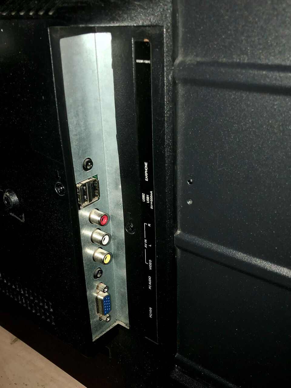 Riyadh, Electronics, SAR 80,  NIKAI TV 32" LED Broken