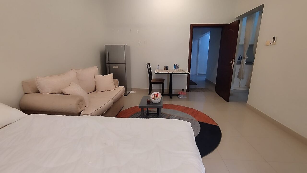 Janabiya, Apartments, Flats, Houses & Villas, BHD 160/year,  1 BR,  Janabiya:- Furnished Studio Flat On Rent With Unlimited Ewa..