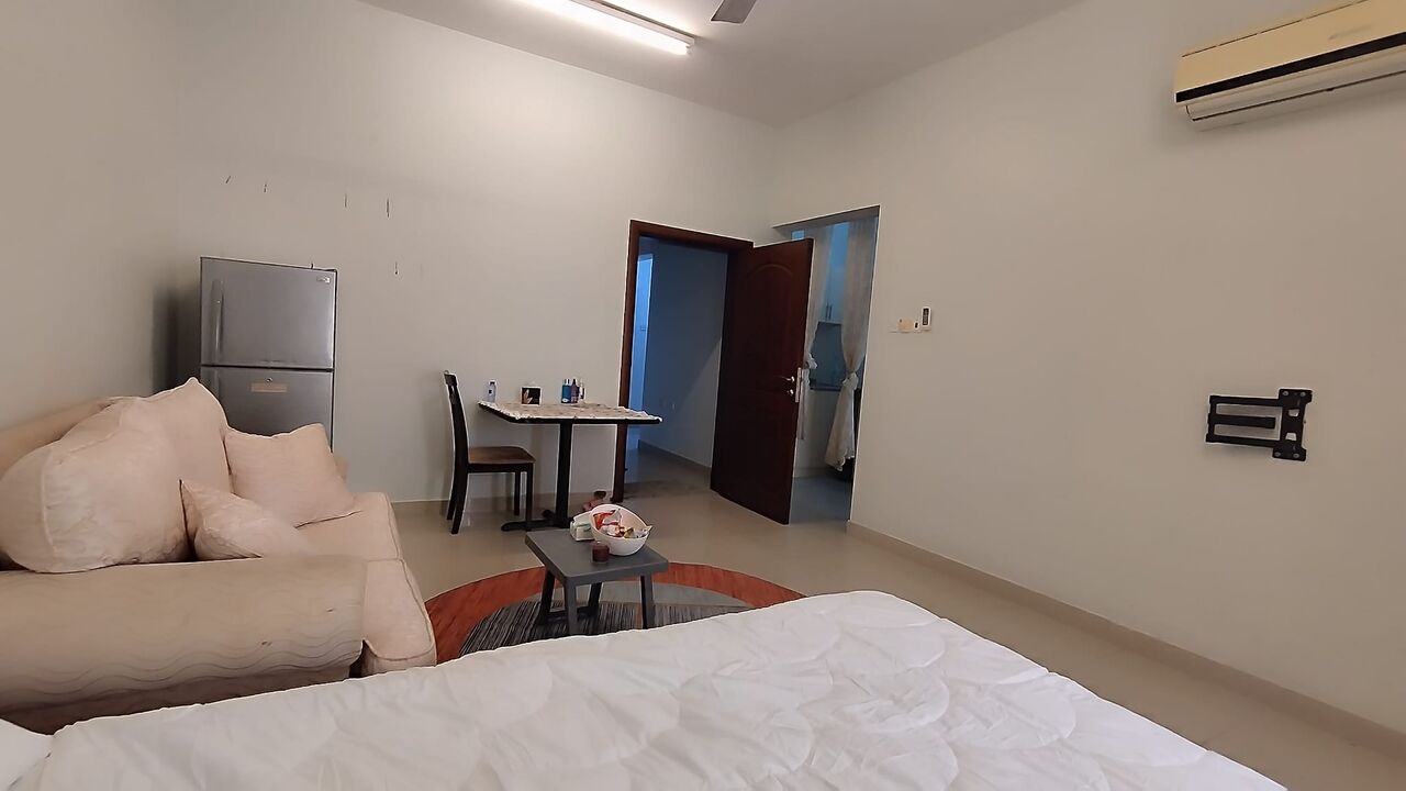 Janabiya, Apartments, Flats, Houses & Villas, BHD 160/year,  1 BR,  Janabiya:- Furnished Studio Flat On Rent With Unlimited Ewa..