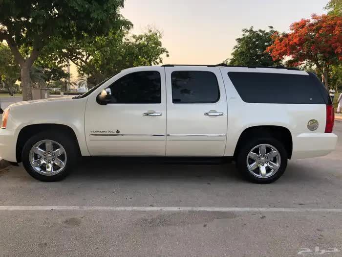 Jubail, Vehicles, Cars & Trucks , SAR 87000,  2012 GMC Yukon SLT, Single Owner, Low Mileage, Kept In Storage.,  2012,  91000 KM,  Jubail Down Town Carshowroom Area