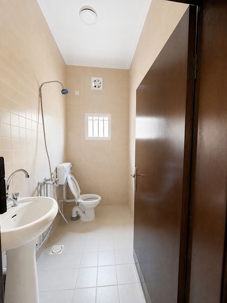 East Riffa, Apartments, Flats, Houses & Villas, BHD 180/month,  Furnished,  2 BR,  🏠 2-Bedroom Apartment For Rent–BD 180 (Unlimited EWA) 🏠 شقة 2 غرفة نوم للإيجار 180 د