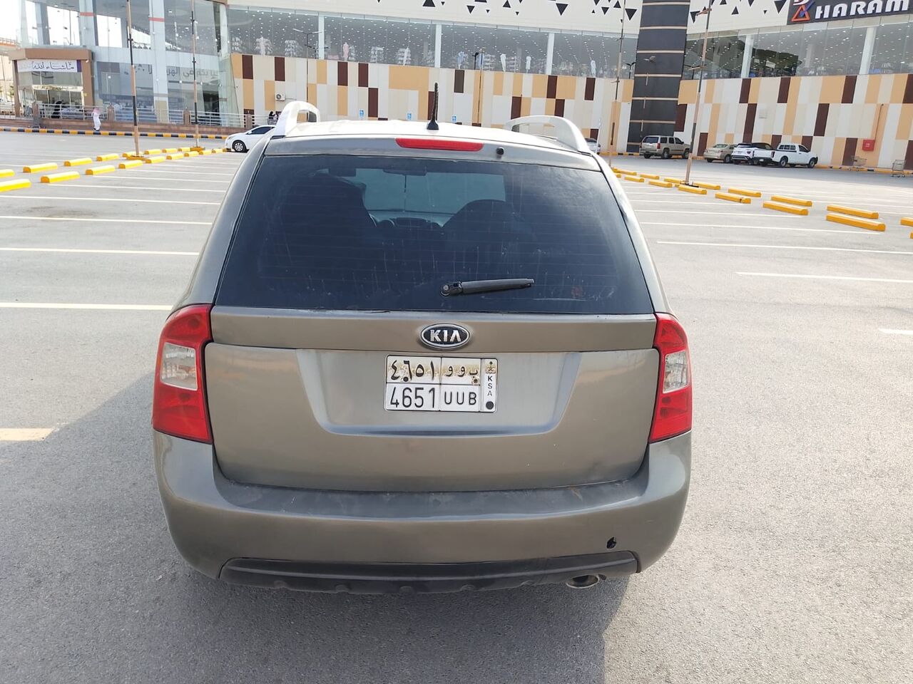 Riyadh, Vehicles, Cars & Trucks , SAR 18000,  Kia Carens,  2013,  Automatic,  370 KM,  Riyadh-swidi