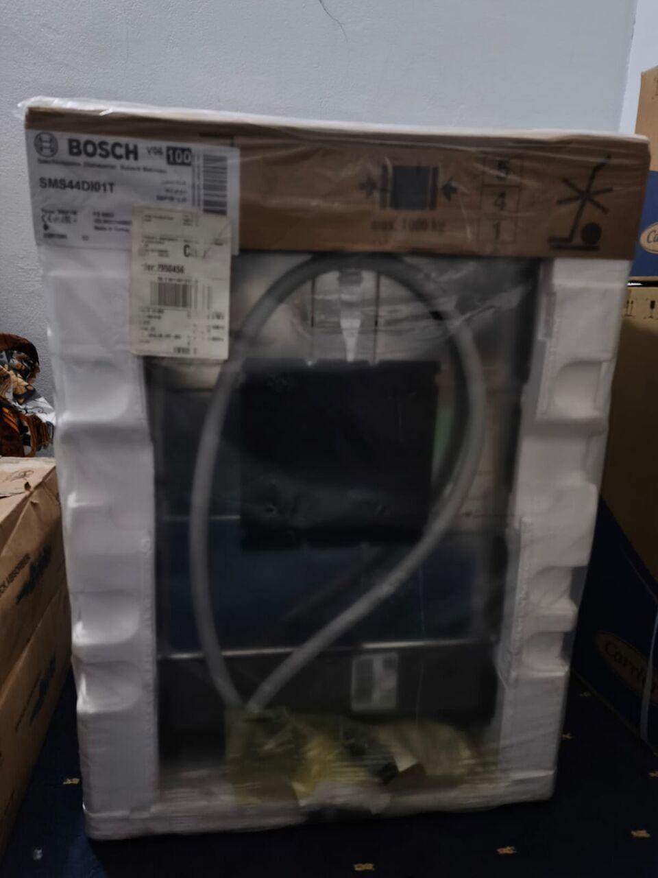 Rabigh, Air Conditioners, SAR 18002900,  New Split AC AND New BOSCH Dishwasher