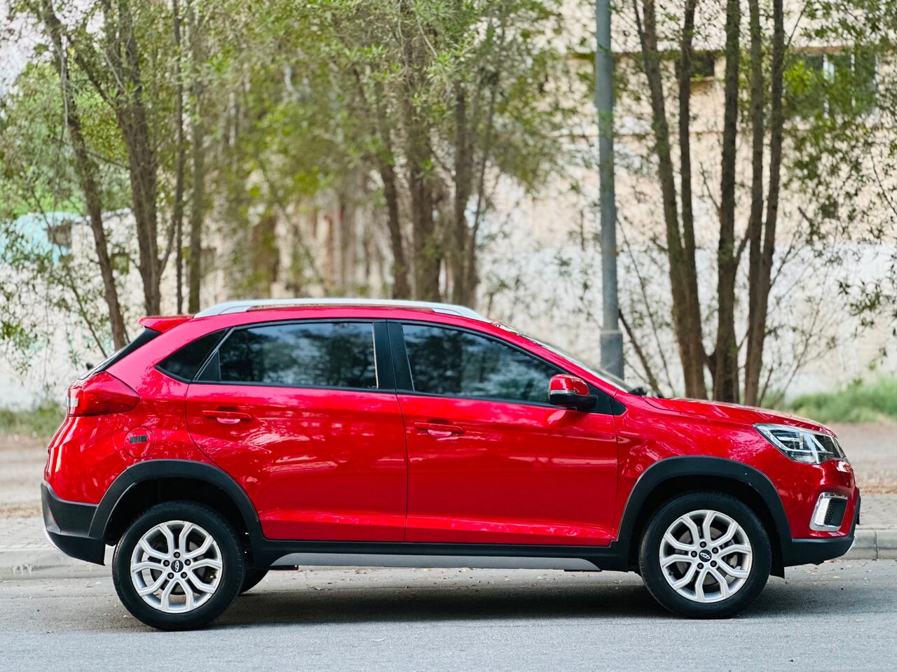 Segaya, Vehicles, Cars & Trucks , BHD 2950,  Chery Tiggo 2,  2022,  Automatic,  70000 KM,    MODEL FULLY AGENT MAINTAINED SINGLE OWNER USED COMPACT SUV 35400768
