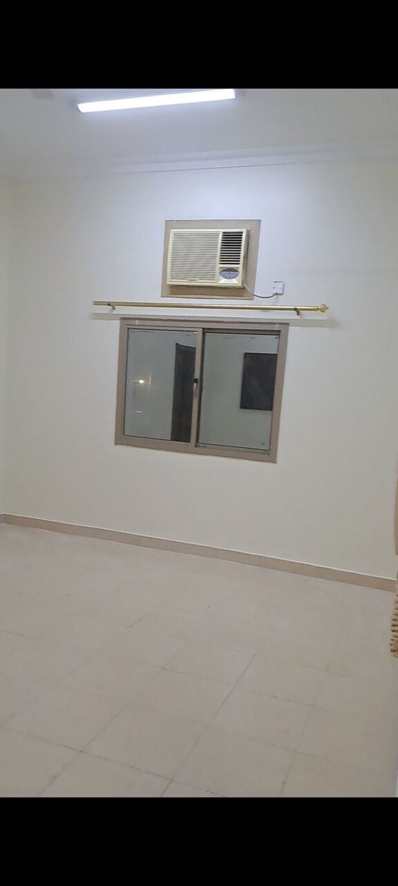 Hidd, Sublets, BHD 220/month,  2 BR,  2 BHK Spacious Family Flat Ground Floor