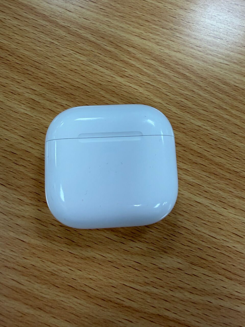 Riyadh, Mobile Phones, SAR 550,  Apple Airpods 4 (Standard) For Sale