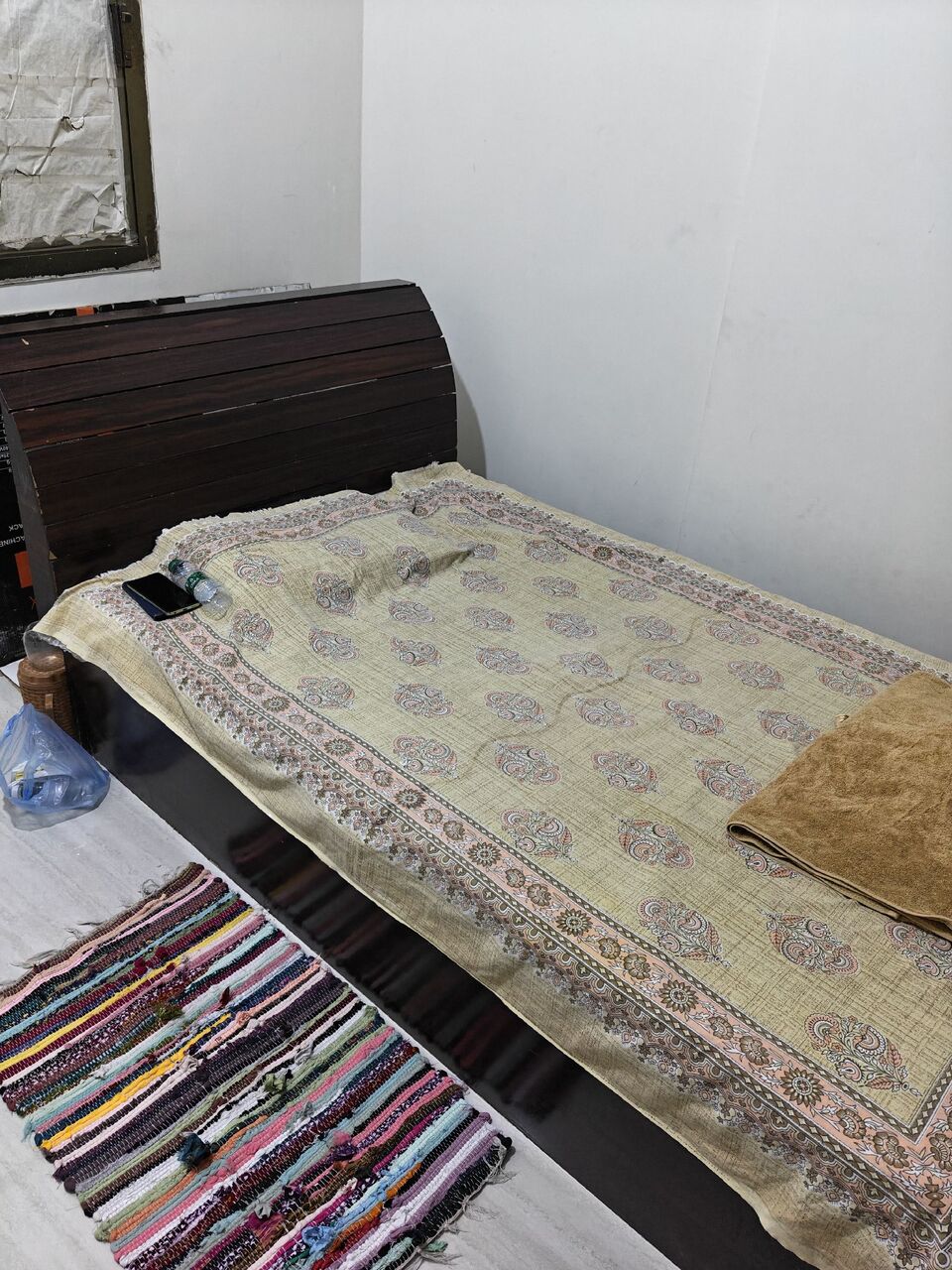 Jeddah, Household Items, SAR 150,  Wooden Bed And Mattress For Sell❗200 Both