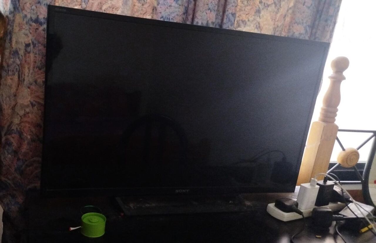 Hoora, Electronics, BHD 1,  TV- Sony-BD 30, Panasonic-32"-BD-20 & First One-20