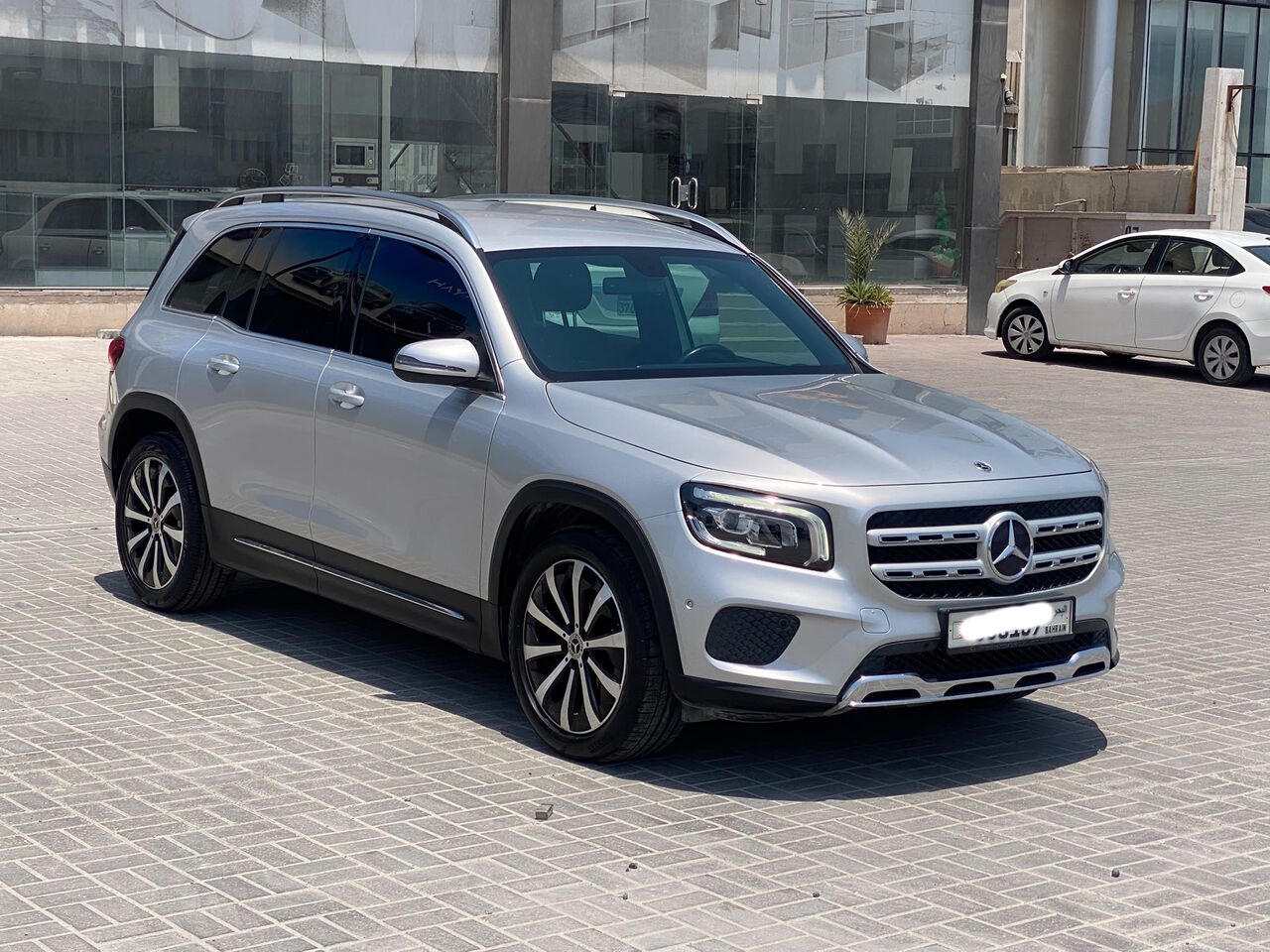 Manama, Vehicles, Cars & Trucks , BHD 12950,  Mercedes Benz GLB-200,  2021,  Automatic,  140100 KM,   /  (Silver)