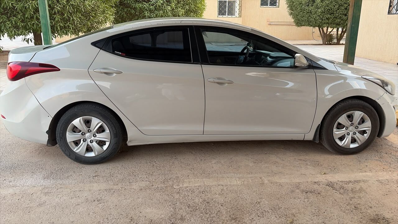 Al-Muzahmiya, Vehicles, Cars & Trucks , SAR 25000,  Hyundai Elantra,  2014,  Automatic,  300000 KM,