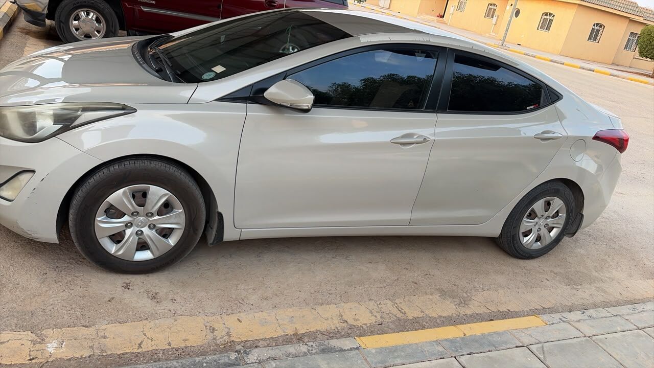 Al-Muzahmiya, Vehicles, Cars & Trucks , SAR 25000,  Hyundai Elantra,  2014,  Automatic,  300000 KM,