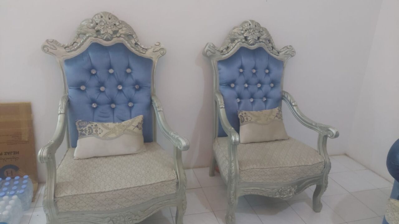 Al Aziziyah, Furniture, SAR 300,  Dinning Table And Sofa For Sale--- Arbaeen Street  Manarat International School - Jeddah