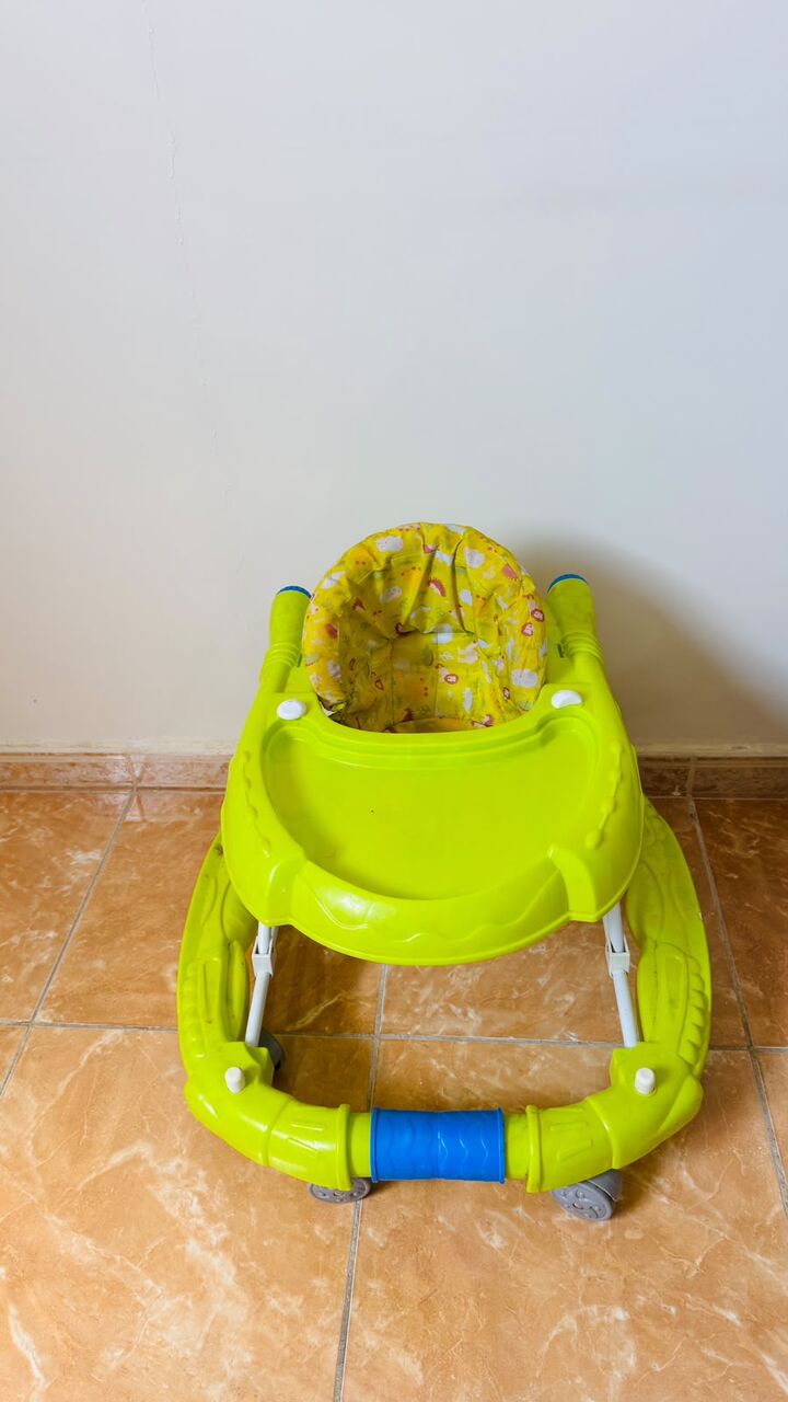 Al Suwaidi, Baby & Kid Stuff, SAR 200,  Car Seat Baby Rocker Baby Walker Baby Carrier