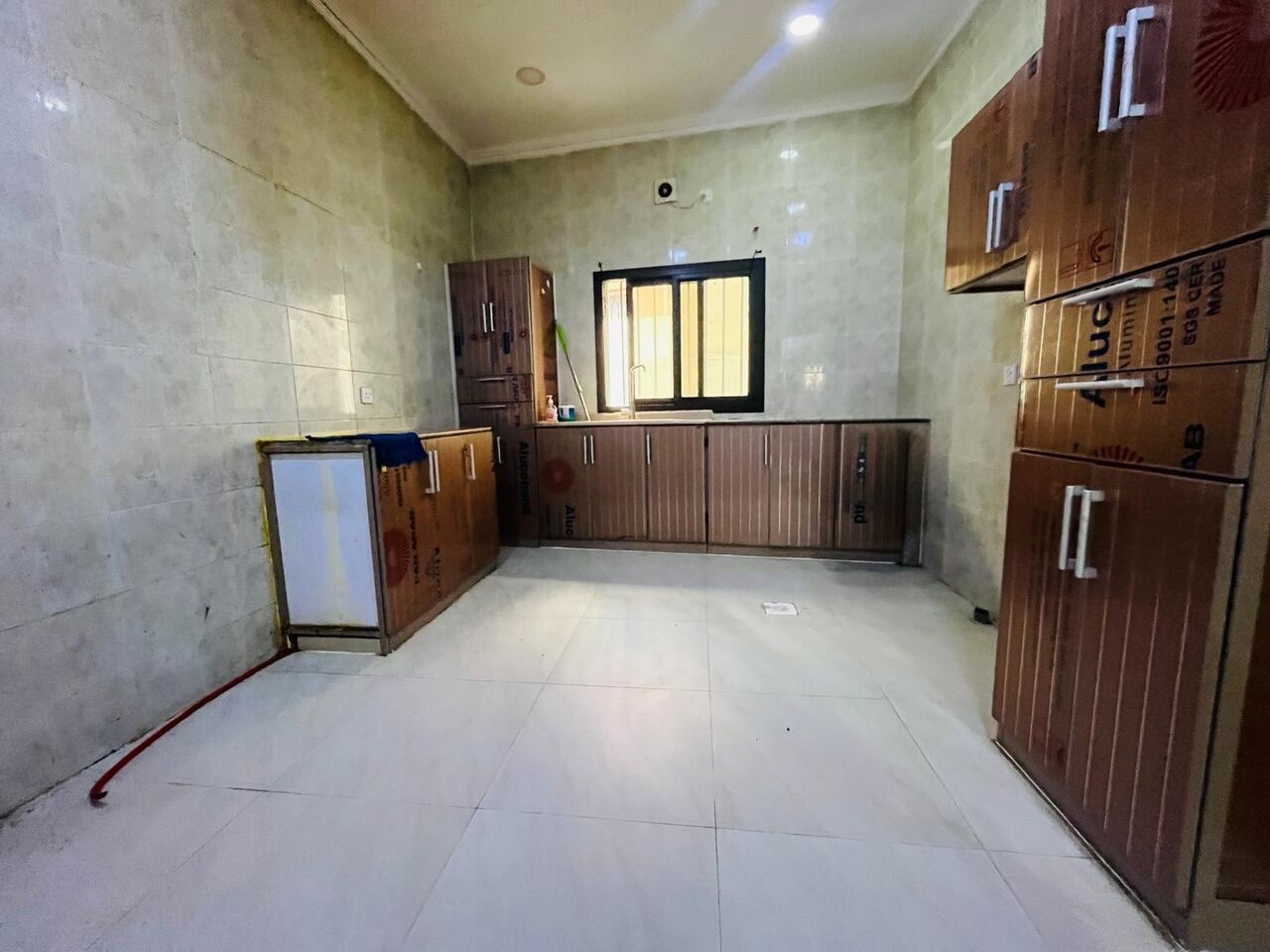Hidd, Apartments, Flats, Houses & Villas, BHD 175/year,  1 BR,  Apartment For Rent In Hidd Semi Furnished 1bhk