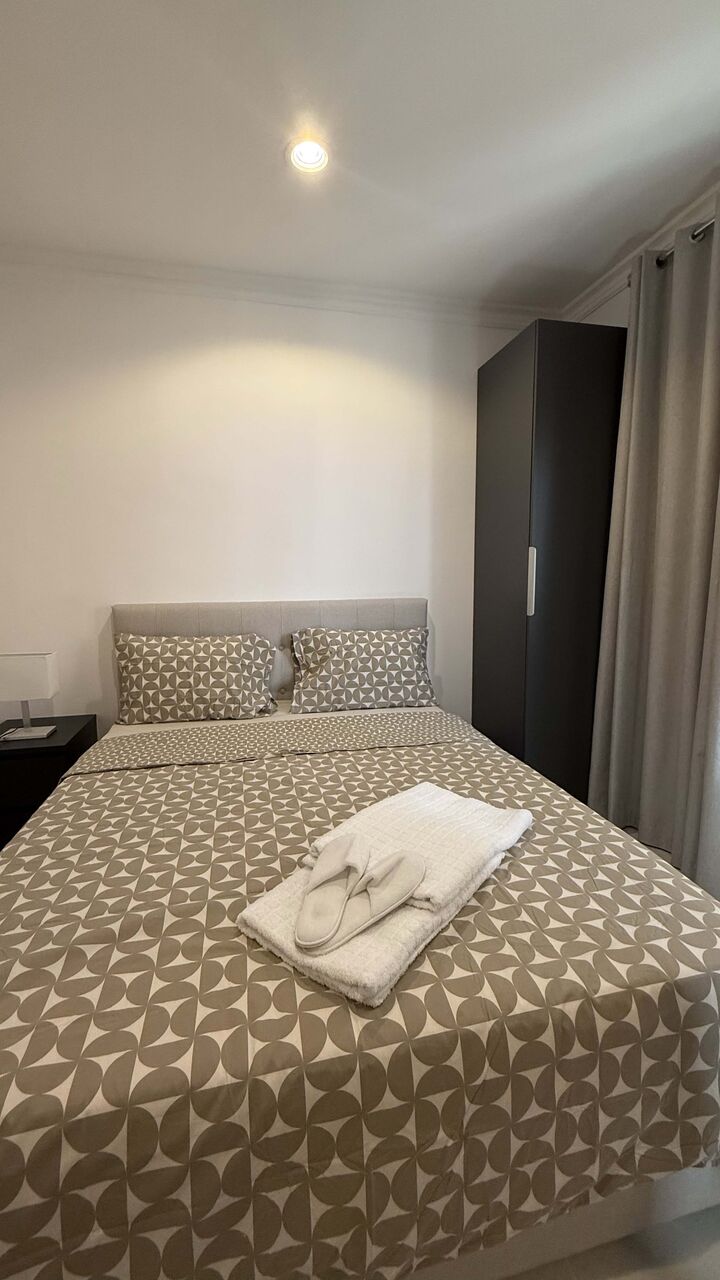 Salmiya, Apartments, Flats, Houses & Villas, KWD 500/month,  Furnished,  2 BR,  85 Sq. Meter,  Well Furnished 2 Bedroom Apartment In Salmiya, Kuwait