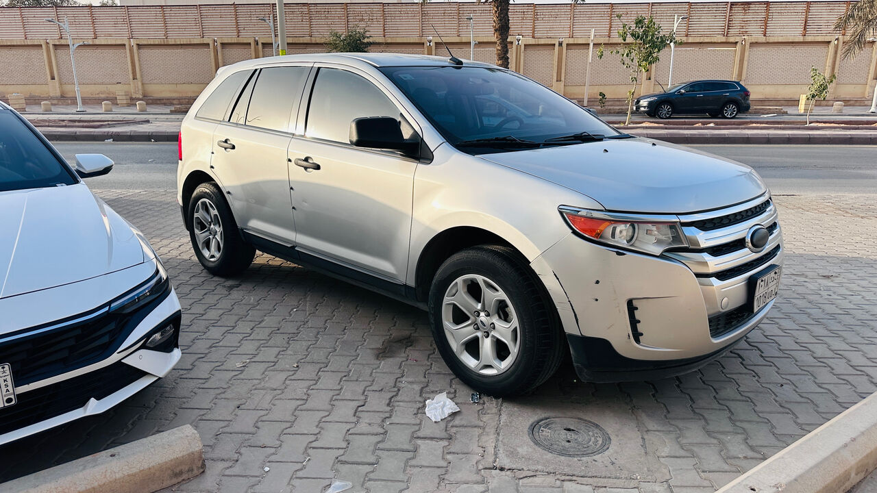 Hara, Vehicles, Cars & Trucks , SAR 35000,  Ford Edge,  2013,  Automatic,  174566 KM,    Basic