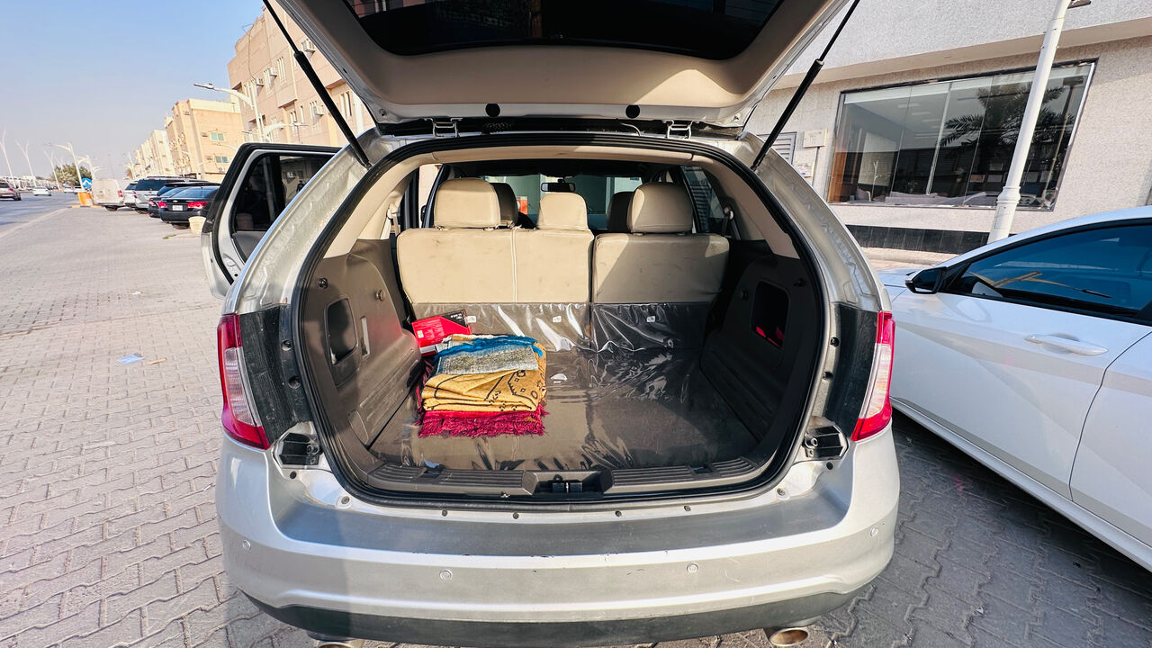 Hara, Vehicles, Cars & Trucks , SAR 35000,  Ford Edge,  2013,  Automatic,  174566 KM,    Basic
