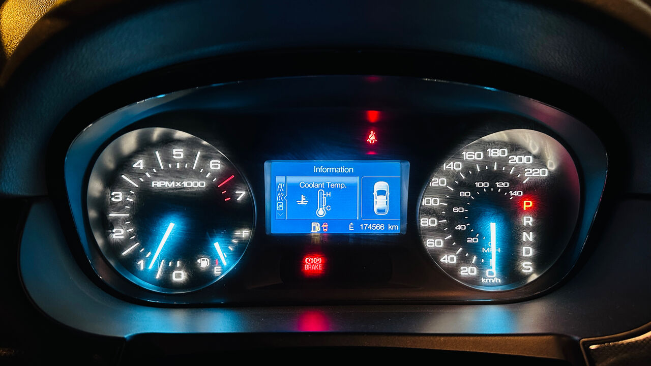 Hara, Vehicles, Cars & Trucks , SAR 35000,  Ford Edge,  2013,  Automatic,  174566 KM,    Basic