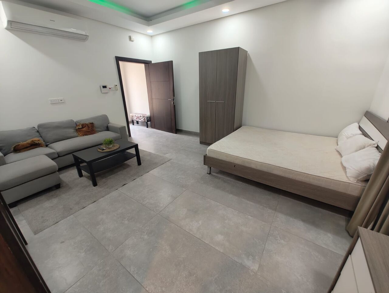 Juffair, Apartments, Flats, Houses & Villas, BHD 200/month,  Furnished,  Studio,  51 Sq. Meter,  Fully Furnished Studio Apartment For Rent | Juffair, Bahrain