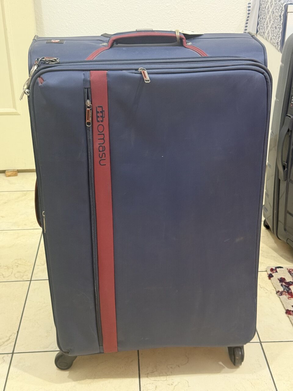 Jeddah, Household Items, SAR 210,  3 X Used Suite Cases In Excellent Condition For Sale