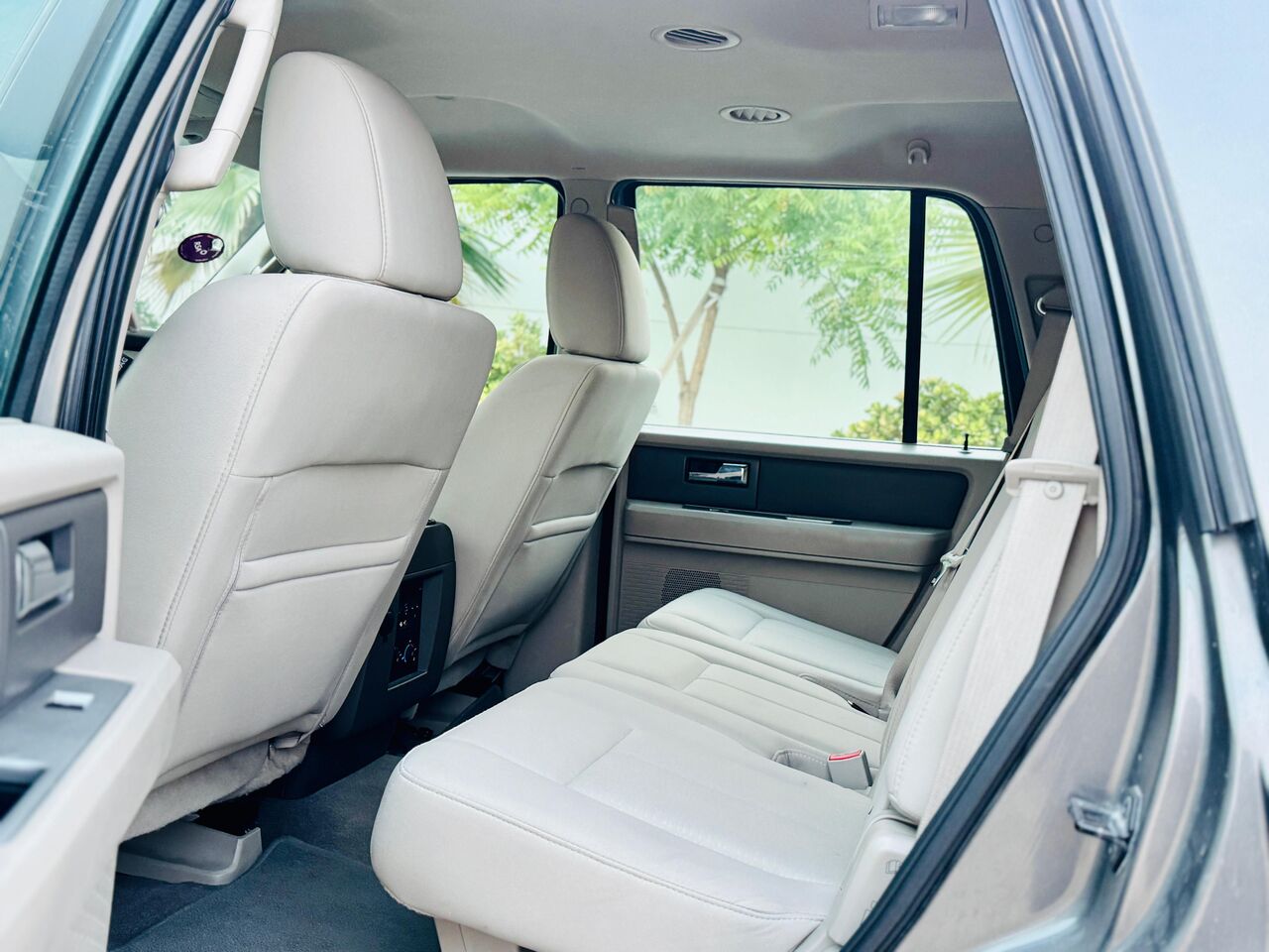 Manama, Vehicles, Cars & Trucks , BHD 5500,  Ford Expedition,  2014,  79000 KM,  Low Mileage - Bahrain Agent - 1 Year Passing