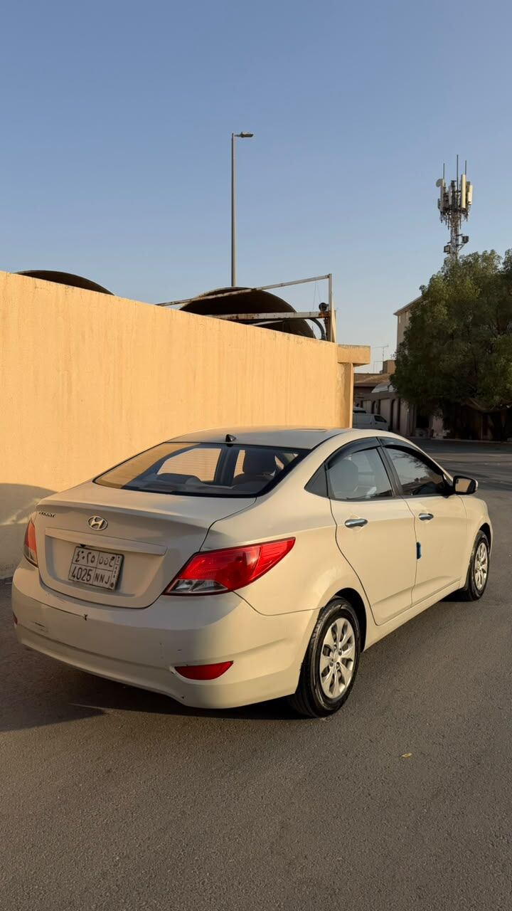Riyadh, Vehicles, Cars & Trucks , SAR 21000,  Hyundai Accent,  2016,  Automatic,  261000 KM,  For Sale: