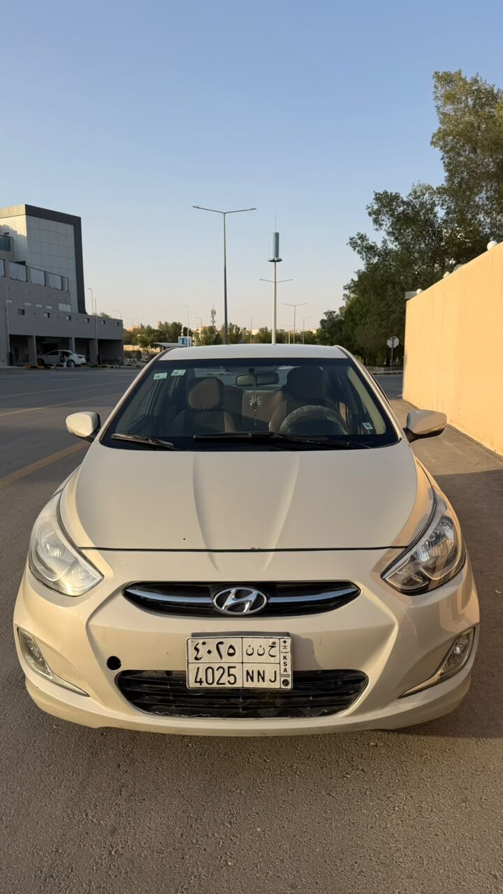 Riyadh, Vehicles, Cars & Trucks , SAR 21000,  Hyundai Accent,  2016,  Automatic,  261000 KM,  For Sale: