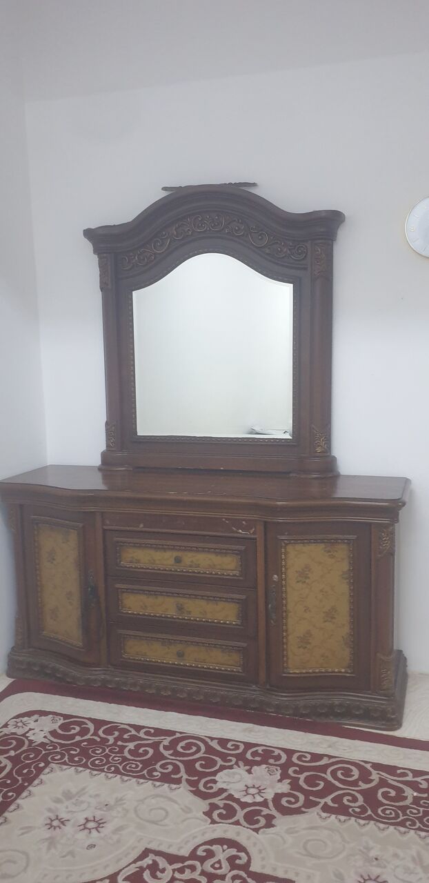 Busaiteen, Furniture, BHD 90,  King Size Edroom Complete Set Urgent Sale