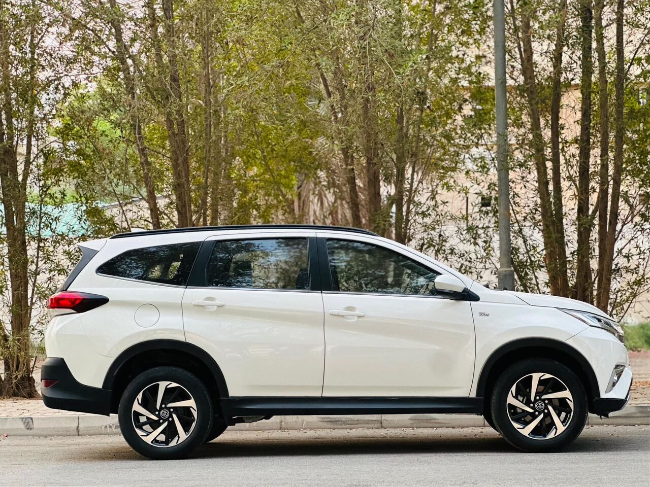 Segaya, Vehicles, Cars & Trucks , BHD 4250,  TOYOTA RUSH,  2020,  Automatic,  35000 KM,    MODEL LOW MILEAGE FAMILY SUV CALL OR WHATSAPP ON 35400768 ,33665080