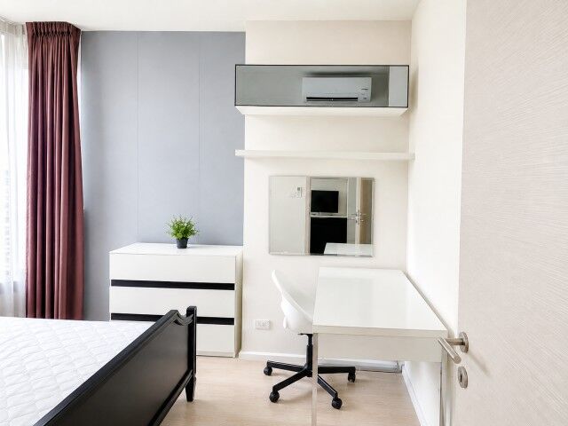 Bangkok, Villas, THB 21898,  46 Sq. Meter,  Inthamara 45, Corner Room, Pool View, MRT Suthisan 400m. Quin Condo Ratchada 17, 1