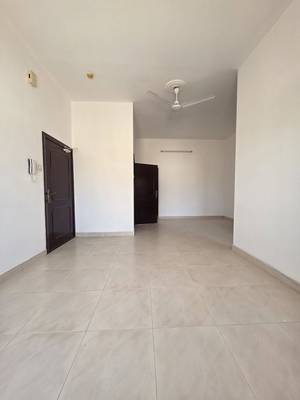 Muharraq, Apartments, Flats, Houses & Villas, BHD 220/month,  2 BR,  - Very Neet UN Furnished 2 BHK Family Flat With Ewa @220/BD In Muharraq