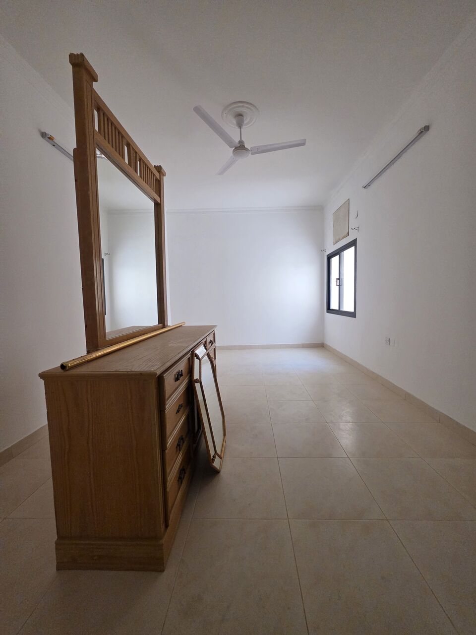 Muharraq, Apartments, Flats, Houses & Villas, BHD 220/month,  2 BR,  - Very Neet UN Furnished 2 BHK Family Flat With Ewa @220/BD In Muharraq