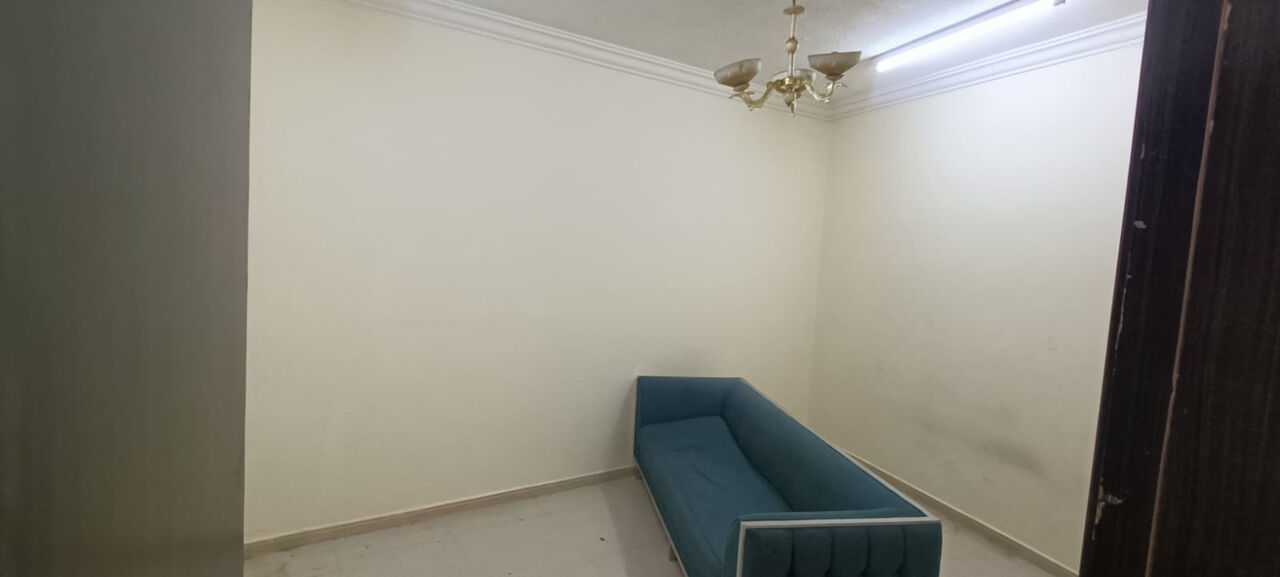 Riyadh, Apartments, Flats, Houses & Villas, SAR 22000/year,  3 BR,  3 Room Hall 2 Bath Kitchen  Family