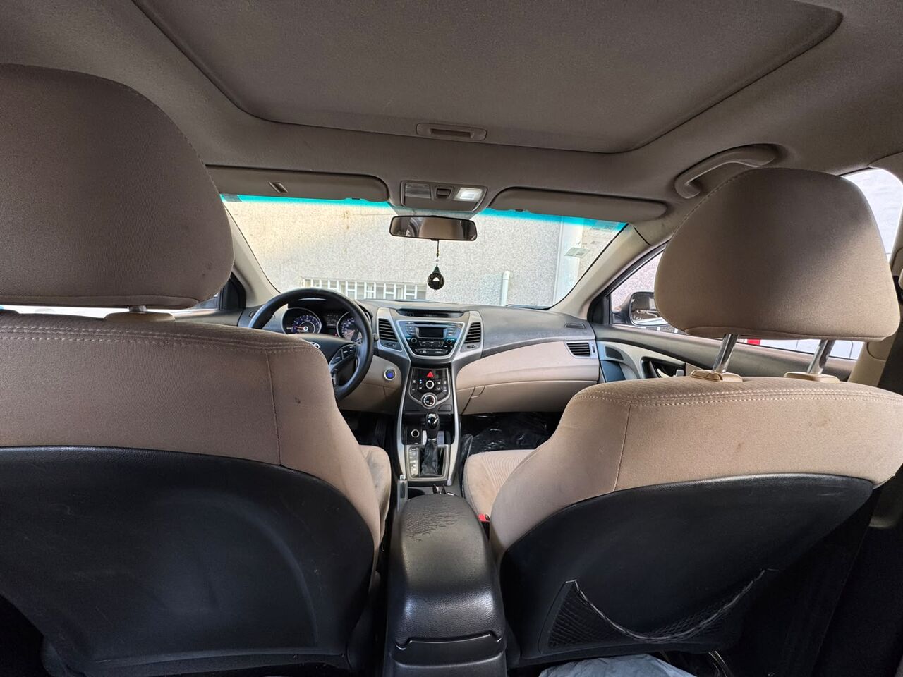 Jeddah, Vehicles, Cars & Trucks , SAR 30000,  Hyundai Elantra,  2015,  Automatic,  239600 KM,    Full Option