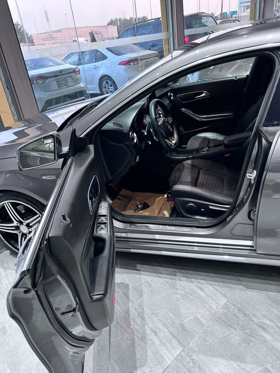 Manama, Vehicles, Cars & Trucks , BHD 4900,  Mercedes CLA250 - 4Matic,  2016,  Automatic,  240000 KM,    Full Option For Sale