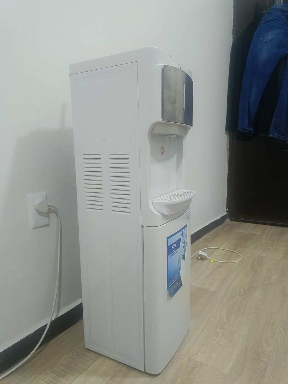 Thuqbah, Air Conditioners, SAR 100,  Water Dispensara Hot And Cold