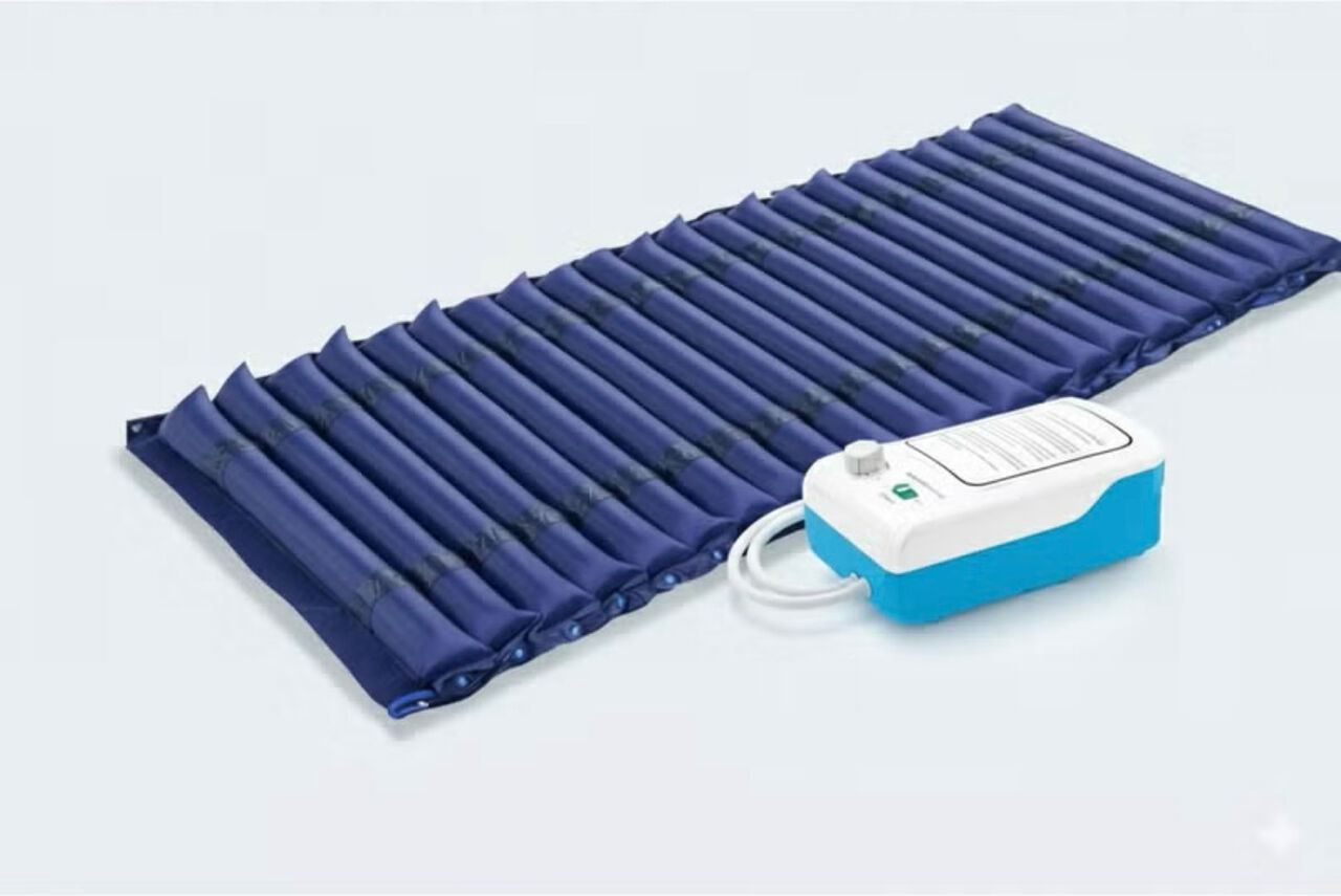 Riyadh, Heavy Equipment, SAR 1,  Air Medical Mattress With Pump And Gloves Robot