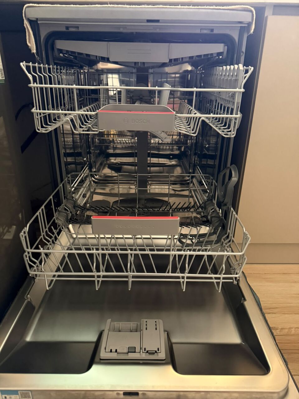Olaya, Appliances, Dishwasher And Wardrobe - 12 Months Old