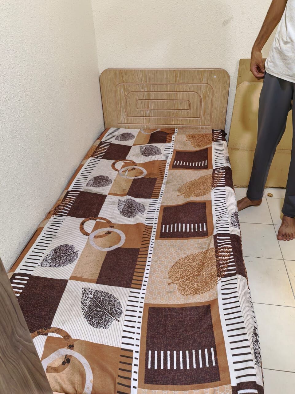 Jubail, Furniture, SAR 700,  6 Single Bed And 12 Door Almirah Available Near Old Panda Jubail